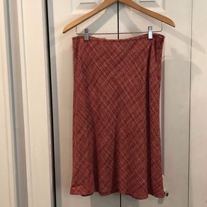 Ann Taylor Loft 10 petite salmon colored skirt